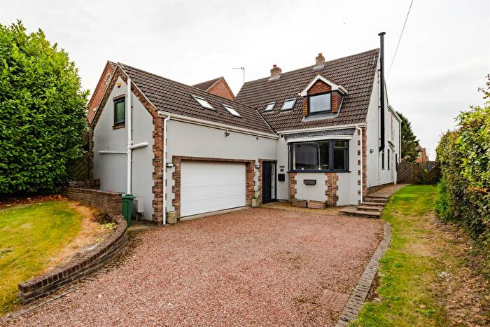 4 Bedroom Detached House For Sale In Westgate, Scotton, DN21