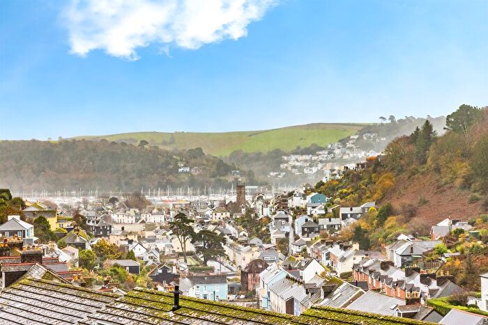 3 Bedroom Flat For Sale In Victoria Road, Dartmouth, TQ6