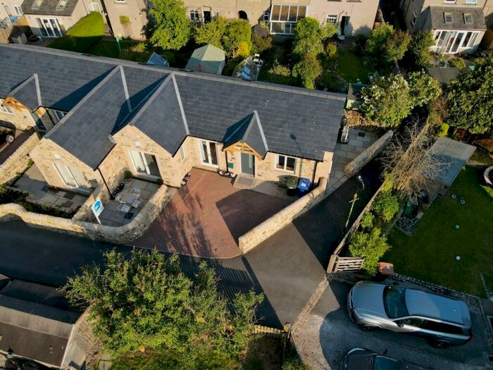 2 Bedroom Bungalow For Sale In Hardy Meadows, Grassington, Skipton, BD23