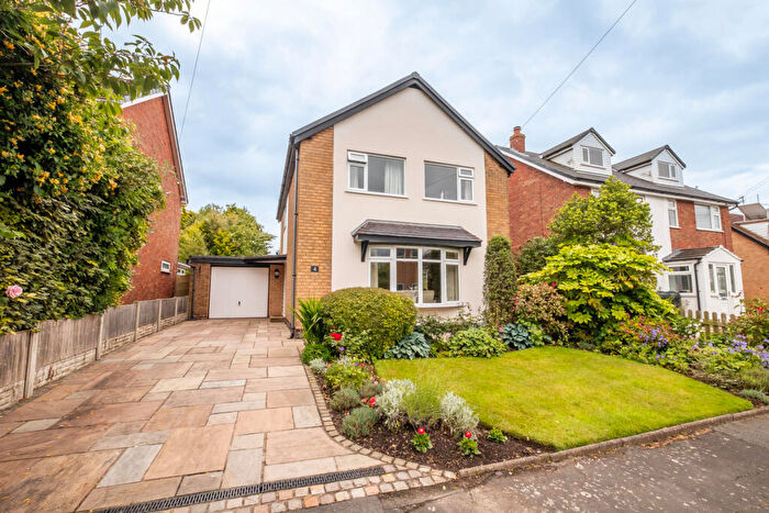 4 Bedroom Detached House For Sale In Westbourne Avenue, Wrea Green, PR4