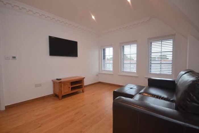 1 Bedroom Flat To Rent In Whitley Street, Reading, RG2