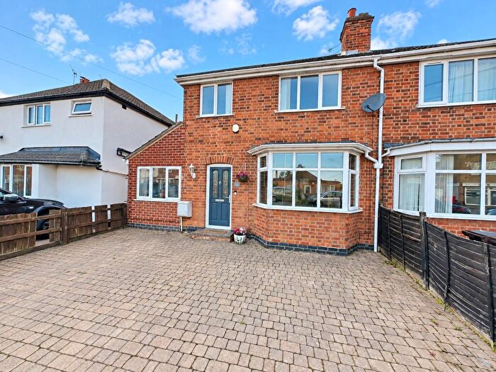 4 Bedroom Semi-Detached House For Sale In Wanlip Lane, Birstall, Leicester, LE4