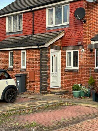 2 Bedroom Flat To Rent In Draymans Way Isleworth TW7