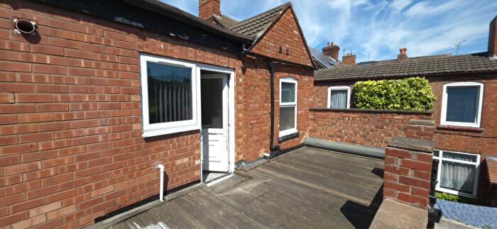 2 Bedroom Flat To Rent In Orchard Street, Tamworth, B79