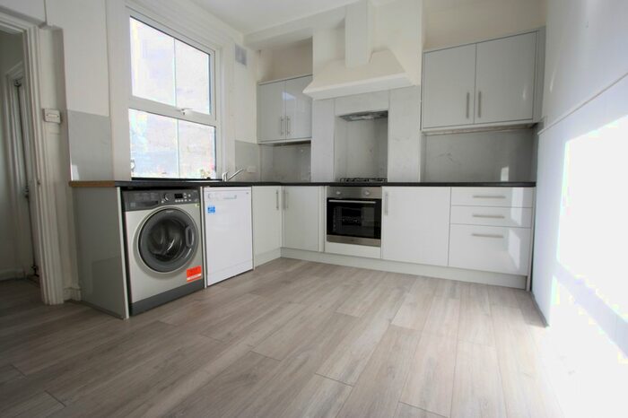 3 Bedroom Terraced House To Rent In Marian Road, Streatham, SW16