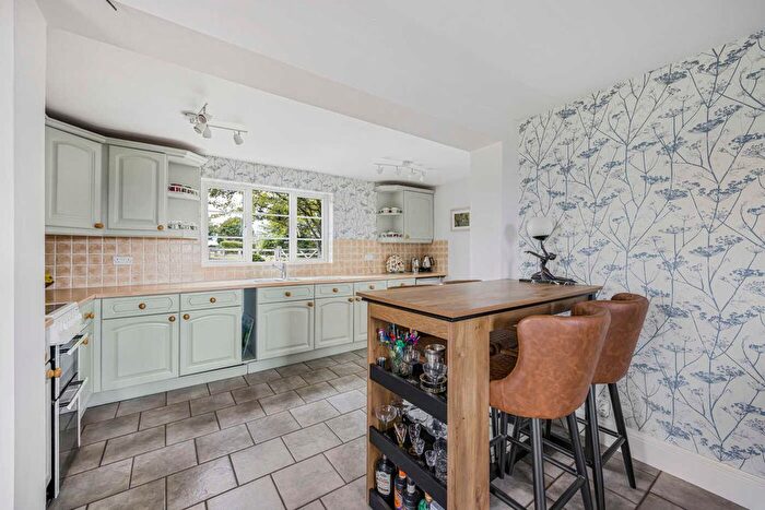 3 Bedroom Equestrian Property For Sale In Sunnyside, Dilwyn, Hereford, HR4