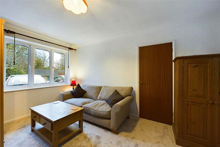 1 Bedroom Apartment To Rent In Saville Gardens, Camberley, Surrey, GU15