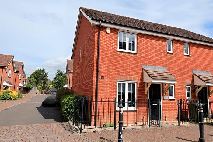 3 Bedroom Semi Detached House For Sale In Caldecott Chase, Abingdon, OX14