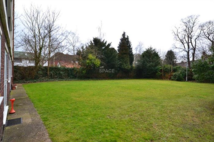 Studio To Rent In Alpha House Flats, Kendrick Road, Reading, Berkshire, RG1