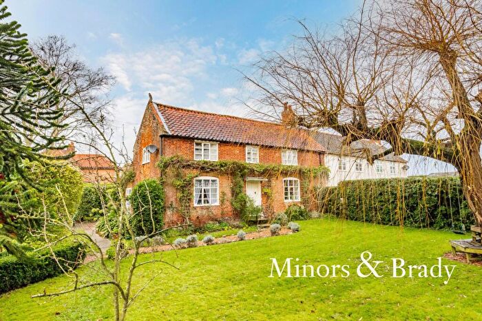 5 Bedroom Cottage For Sale In School Road, Ludham, NR29