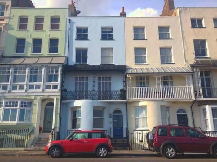 1 Bedroom Flat To Rent In Paragon, Ramsgate, CT11