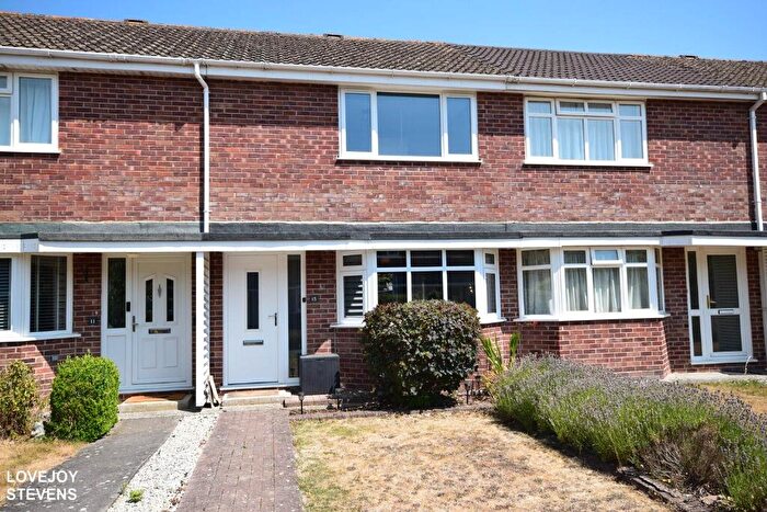 2 Bedroom Terraced House For Sale In Wilmot Walk, Wash Common, RG14