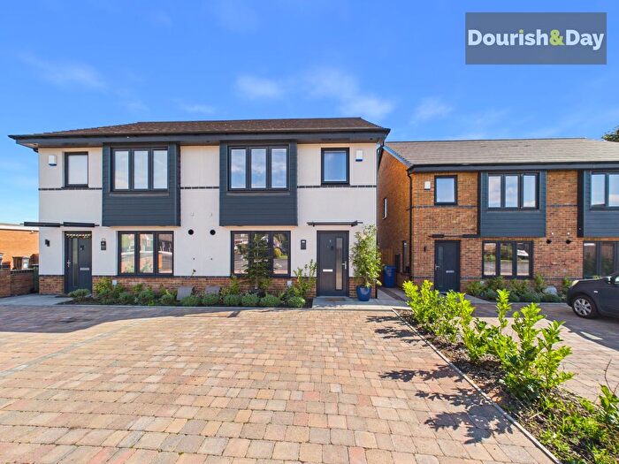 3 Bedroom Semi-Detached House For Sale In Crab Lane, Stafford, ST16