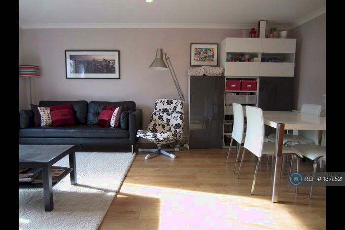 2 Bedroom Flat To Rent In Rotherhithe Street, London, SE16