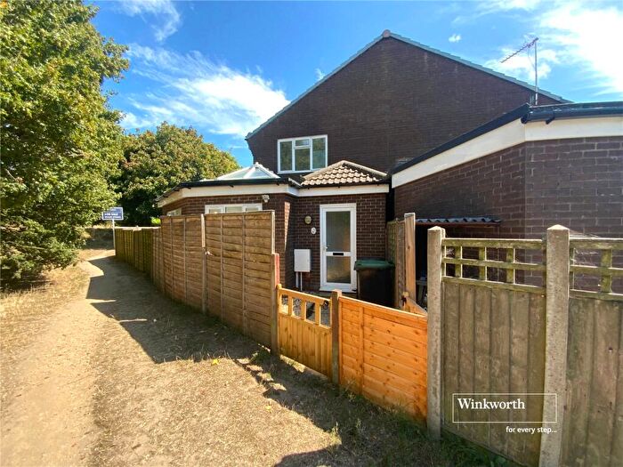 3 Bedroom End Of Terrace House For Sale In Comet Way, Christchurch, Dorset, BH23