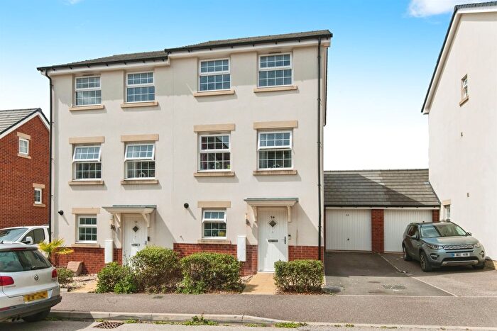 3 Bedroom Semi-Detached House For Sale In Cloakham Drive, Axminster, EX13