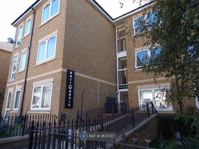 1 Bedroom Flat To Rent In Wrotham Road, Gravesend, DA11
