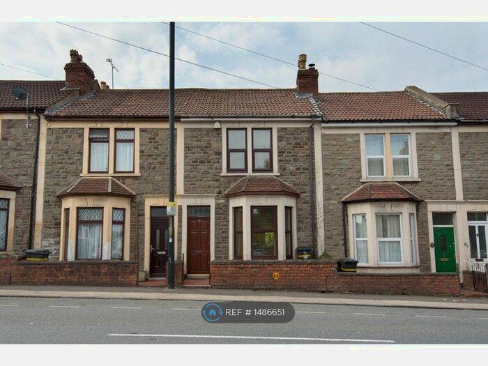 2 Bedroom Terraced House To Rent In Nags Head Hill, Bristol, BS5