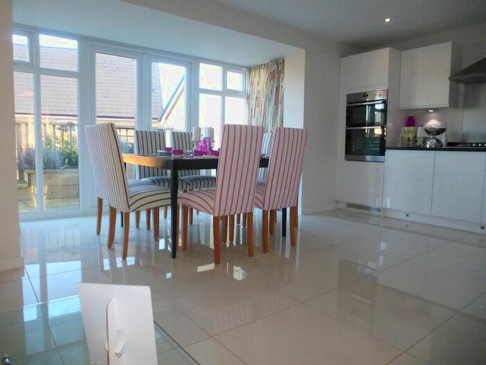 4 Bedroom Flat To Rent In Dart Avenue, Exeter EX2