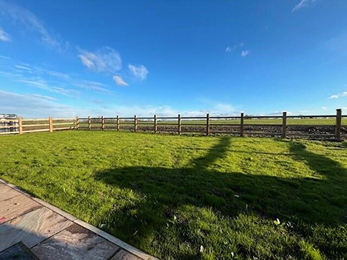 6 Bedroom House To Rent In Bridge Road, Broughton, PE28