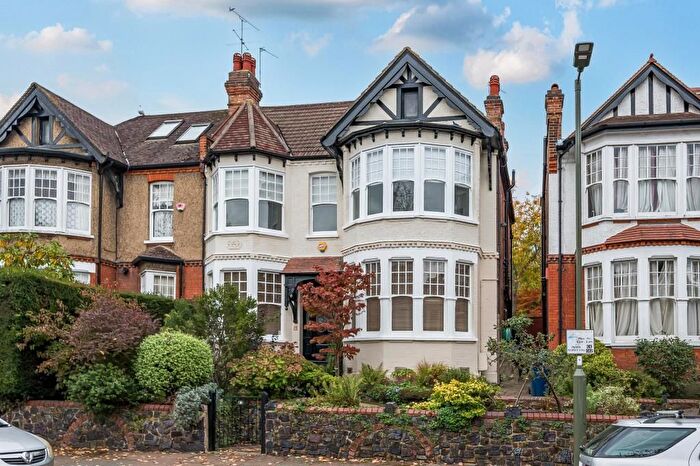 5 Bedroom Semi-Detached House To Rent In Church Crescent, Finchley, N3