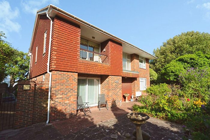 5 Bedroom Detached House For Sale In Dukes Drive, Eastbourne, BN20