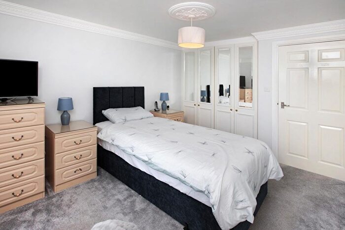 1 Bedroom Flat For Sale In Marine Parade, Shaldon, Teignmouth, TQ14