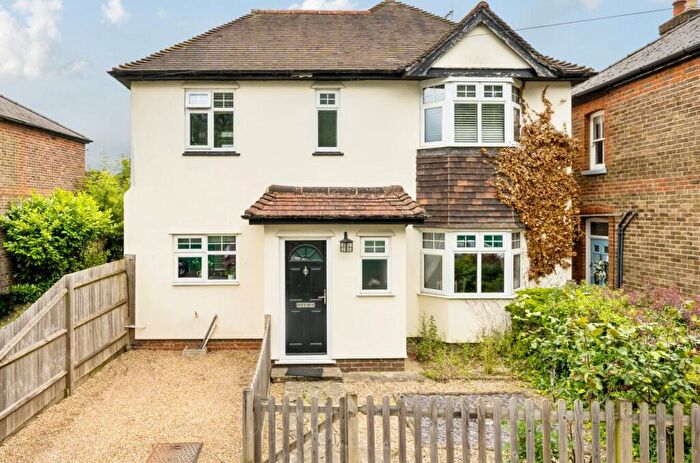 3 Bedroom Detached House To Rent In Anyards Road, Cobham, Surrey, KT11