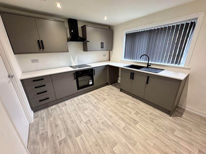 3 Bedroom Semi-Detached House To Rent In The Markhams, Ollerton, NG22