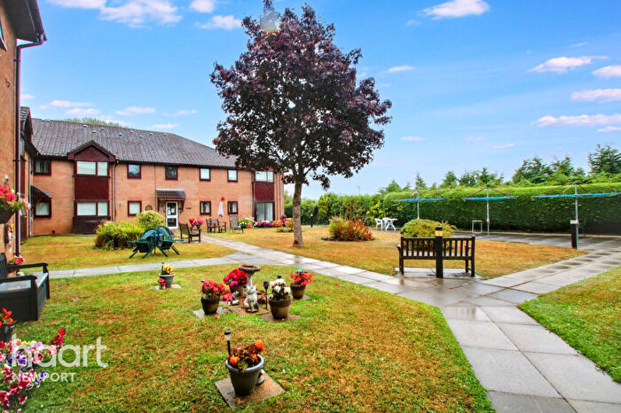 2 Bedroom Apartment For Sale In Uplands Court, Newport, NP10
