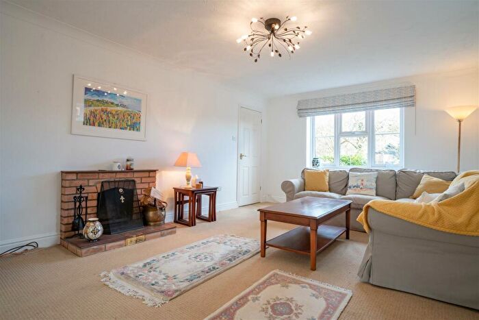 4 Bedroom Detached House For Sale In Peasenhall Road, Walpole, Halesworth, IP19