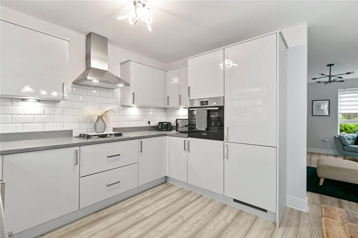 3 Bedroom Terraced House For Sale In Castlegate Lane, Dumbarton, G82