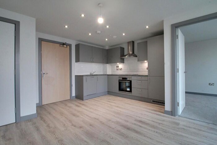 2 Bedroom Apartment To Rent In Jq Rise, Goodman Street, Birmingham City Centre, B1