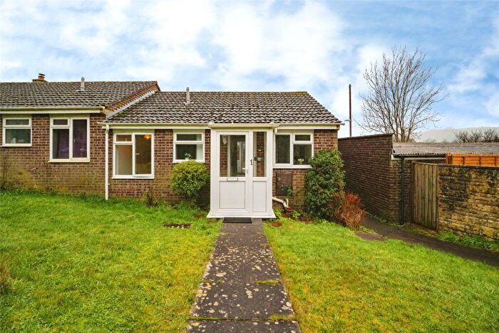 2 Bedroom Bungalow For Sale In Chescombe Close, Cerne Abbas, Dorchester, Dorset, DT2