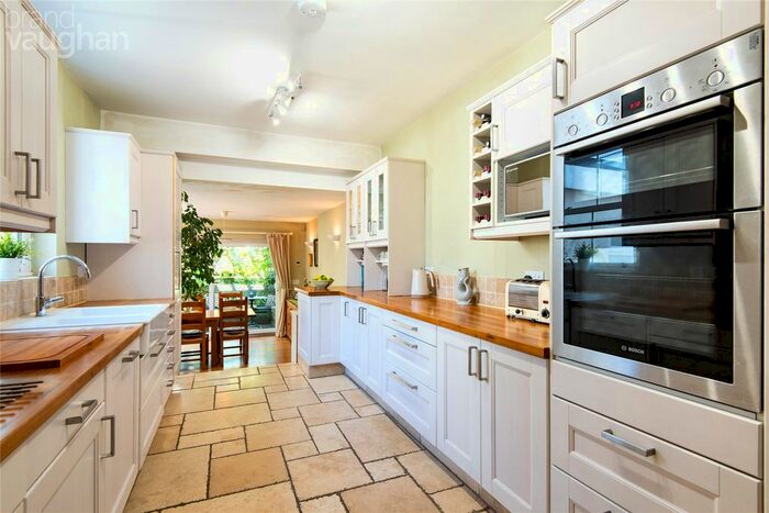 6 Bedroom Semi-Detached House To Rent In Ditchling Road, Brighton, East Sussex, BN1