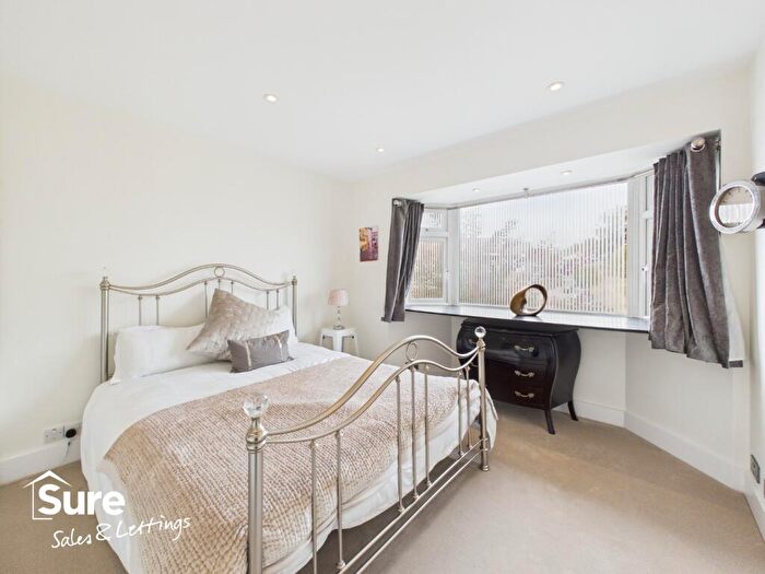 1 Bedroom Semi-Detached House To Rent In Kingsland Road, Hemel Hempstead, Hertfordshire, HP1