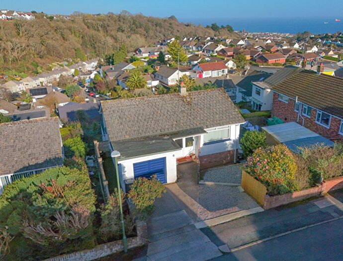 4 Bedroom Detached House For Sale In Greenfield Road, Preston, Paignton, TQ3