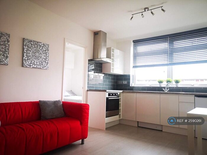 1 Bedroom Flat To Rent In Hamilton Road, Reading, RG1