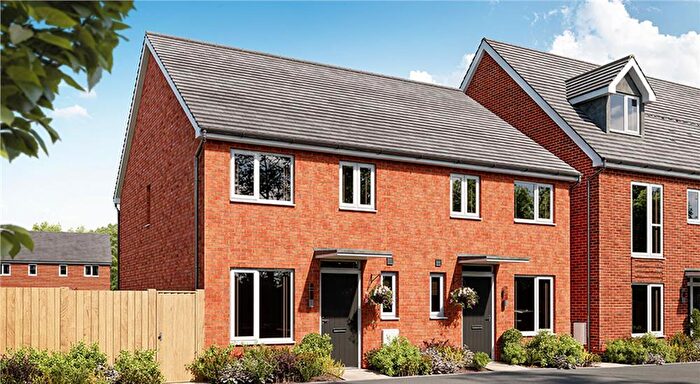 3 Bedroom Semi-Detached House For Sale In New Road Uttoxeter, ST14