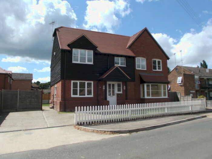 6 Bedroom Detached House To Rent In Park Corner Road, Southfleet, DA13