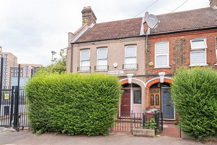 1 Bedroom Flat For Sale In Hawarden Road, Walthamstow, E17