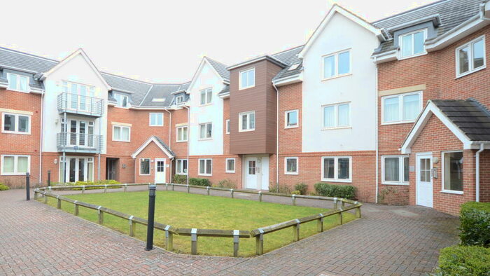 2 Bedroom Apartment To Rent In Old Dairy Close, Fleet, GU51