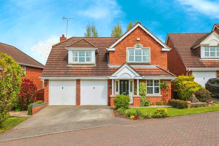 4 Bedroom Detached House For Sale In Larch Close, Underwood, Nottingham, NG16
