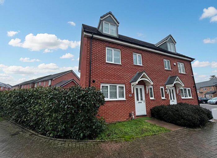 4 Bedroom Semi Detached House To Rent In Courtelle Road, Coventry, CV6