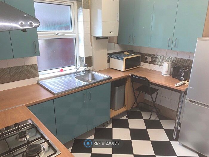 3 Bedroom Terraced House To Rent In Highfield Place, Sheffield, S2