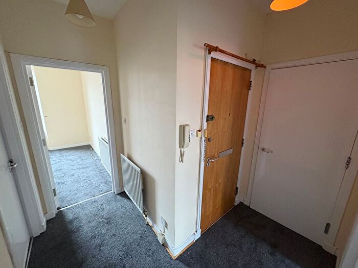 1 Bedroom Flat To Rent In Seedhill Road, Paisley, PA1