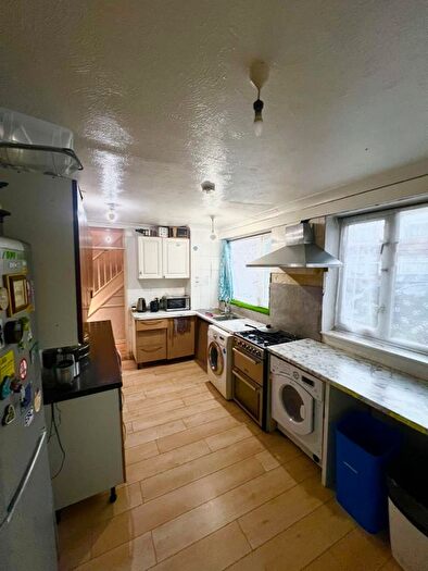 3 Bedroom Terraced House For Sale In Darwell Close, London, E6