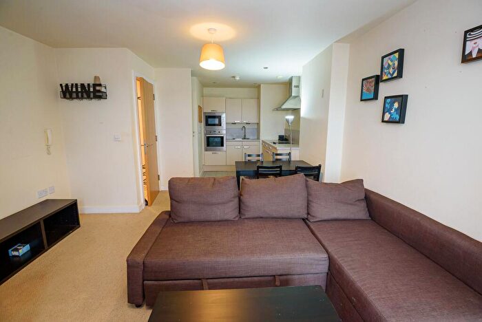 1 Bedroom Flat To Rent In Fernie Street, Jefferson Place, M4