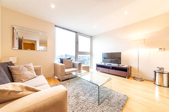 1 Bedroom Apartment To Rent In Lanterns Way, London, E14