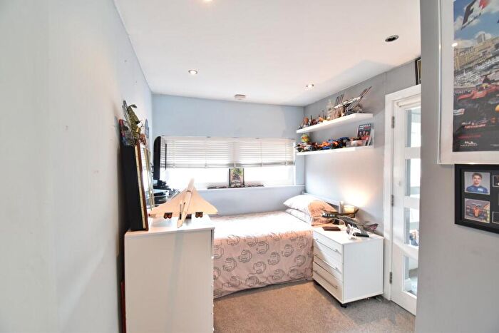 3 Bedroom End Of Terrace House For Sale In Robins Close, Lenham, ME17